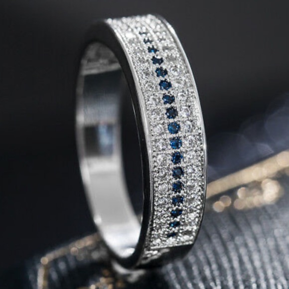 New 925 Sterling silver Diamond Band Ring - Picture 2 of 9